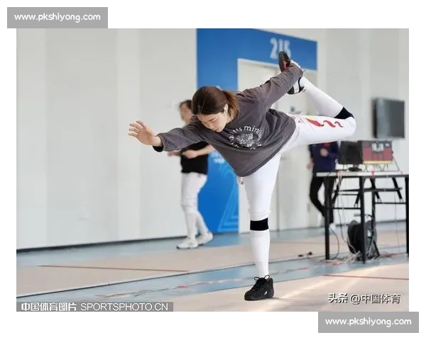 晋江双姝亮剑全国击剑赛场：黄芊芊三连冠 + 陈情缘摘季