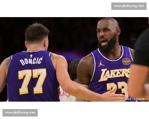 热火对决马刺第四场鏖战詹皇爆发改写总决赛走势关键转折夜震撼联盟